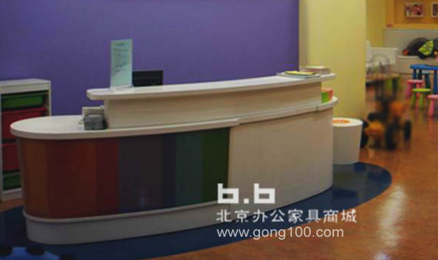 蓝光接待台45度正侧面图