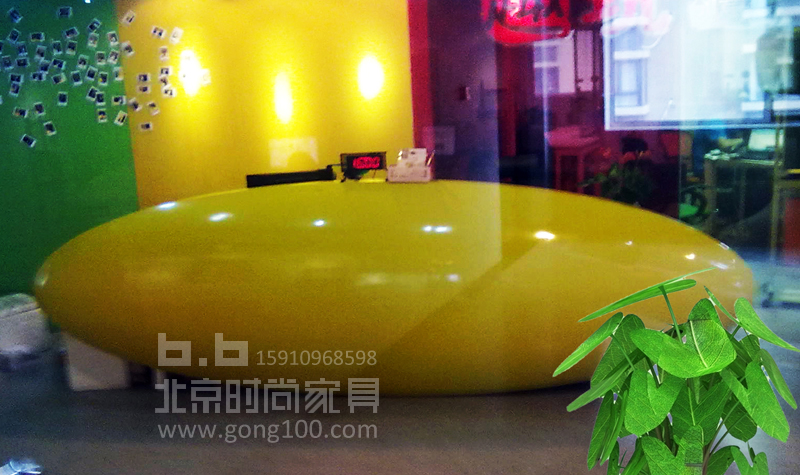 飞艇接待台正面图